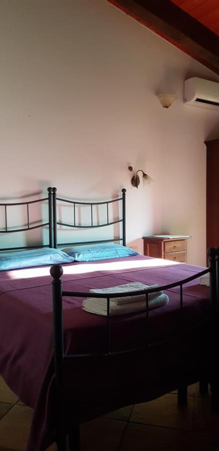 Bed & Breakfast S' Accorru Bed and Breakfast Sant'Antìoco Eksteriør billede