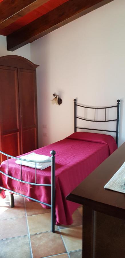Bed & Breakfast S' Accorru Bed and Breakfast Sant'Antìoco Eksteriør billede